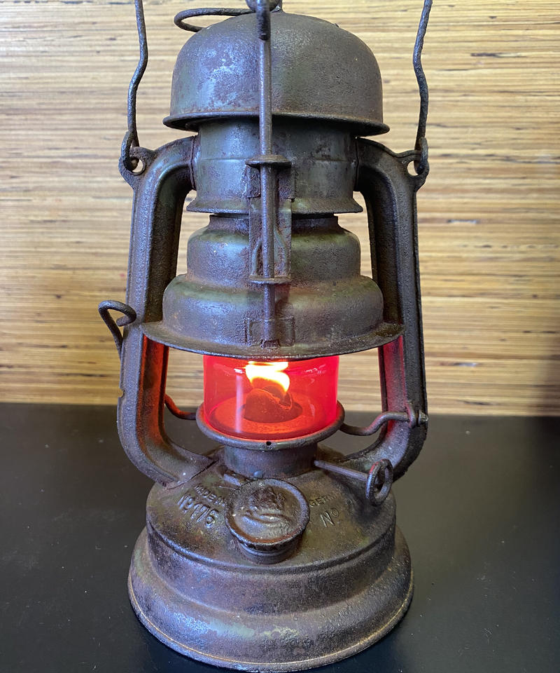 OLDランタンの中で最も無骨！Feuerhand No.176Lu - Plank House