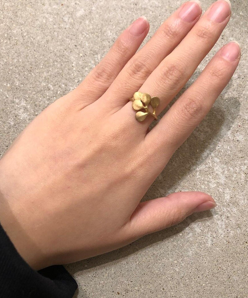 Satela 丸い葉っぱ リング R Mah 01a デコレイトミーwebshop