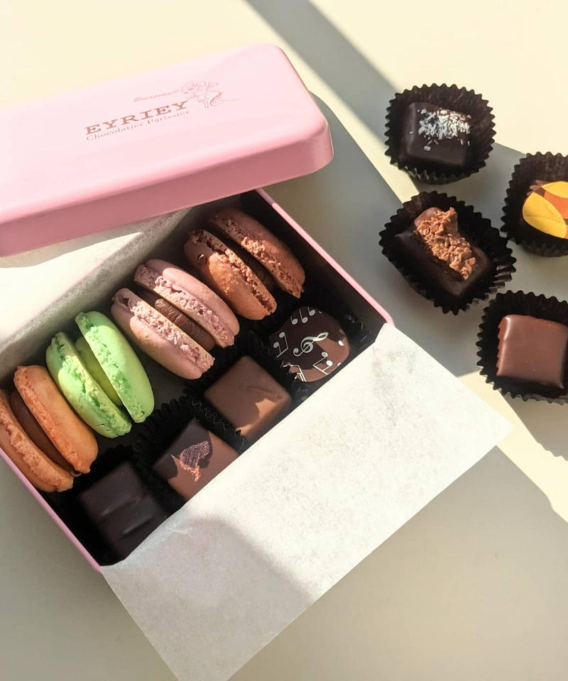 2月4日 10日販売分 チョコッとマカロン缶 Eyriey