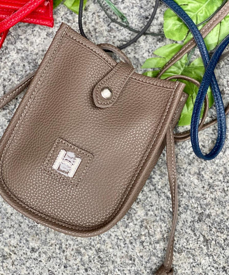 Hマーク ポシェット ショルダーバッグ Farge