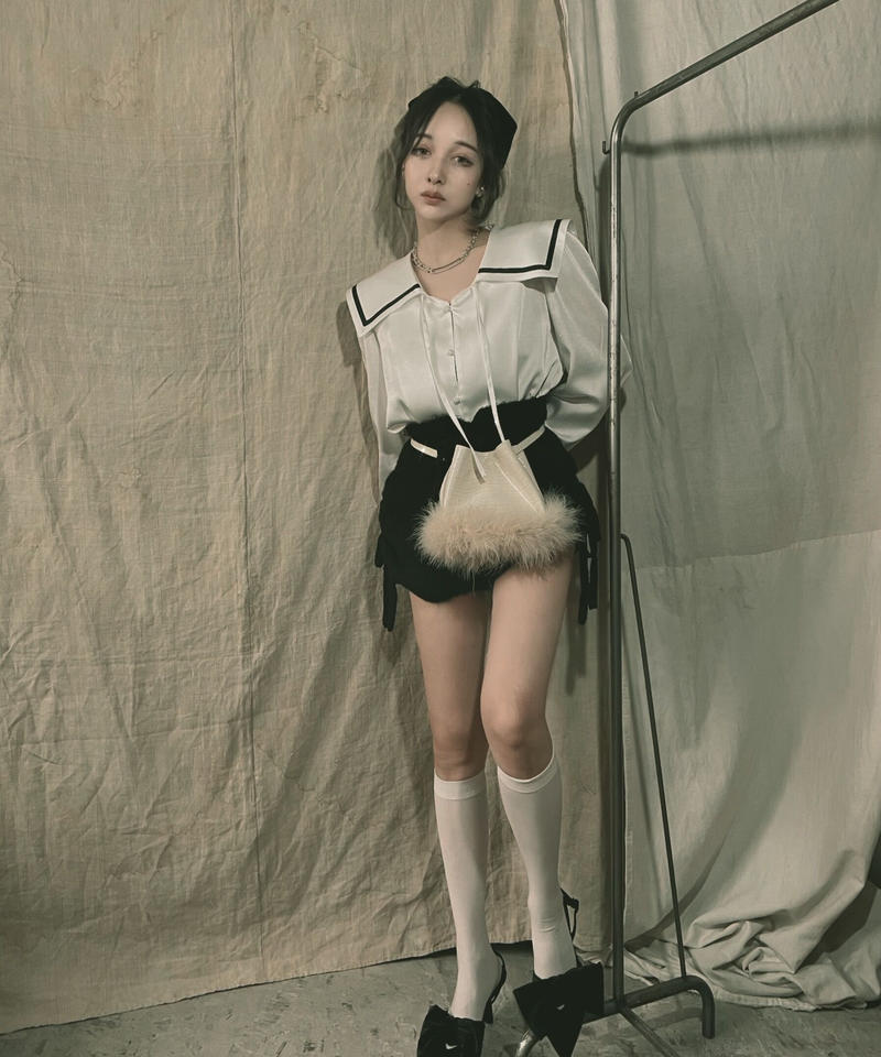 セーラーカラーブラウス / Sailor collar Blouse | FICTION TO...