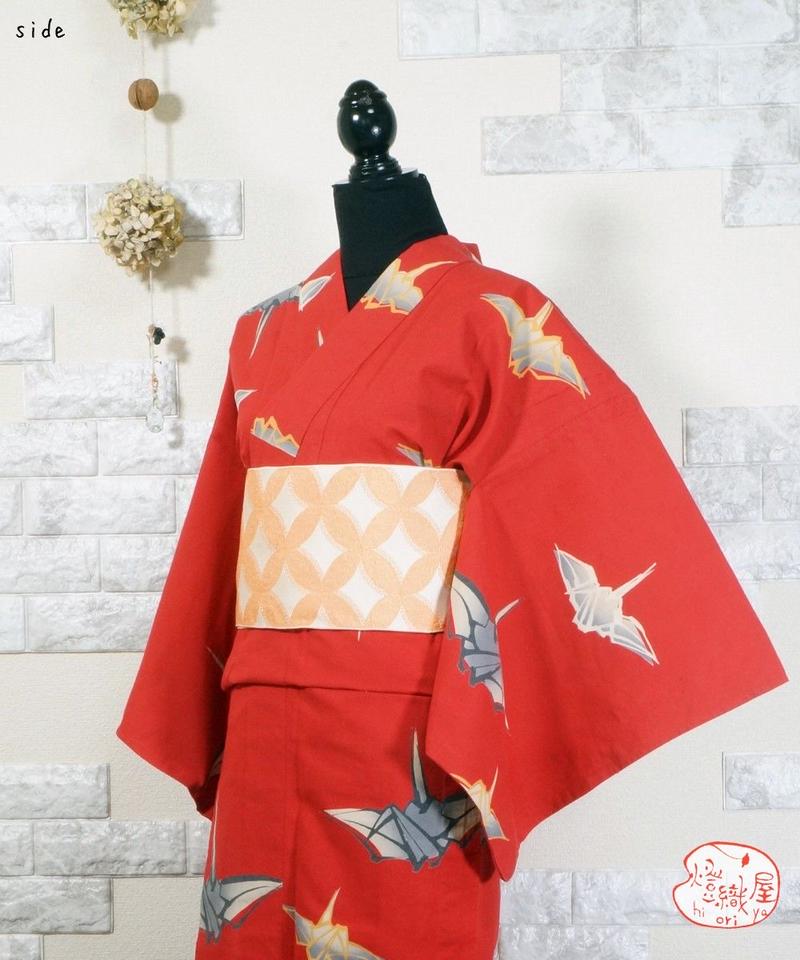 羽ばたく折り鶴 赤いレトロ浴衣 燈織屋ネットマルシェ