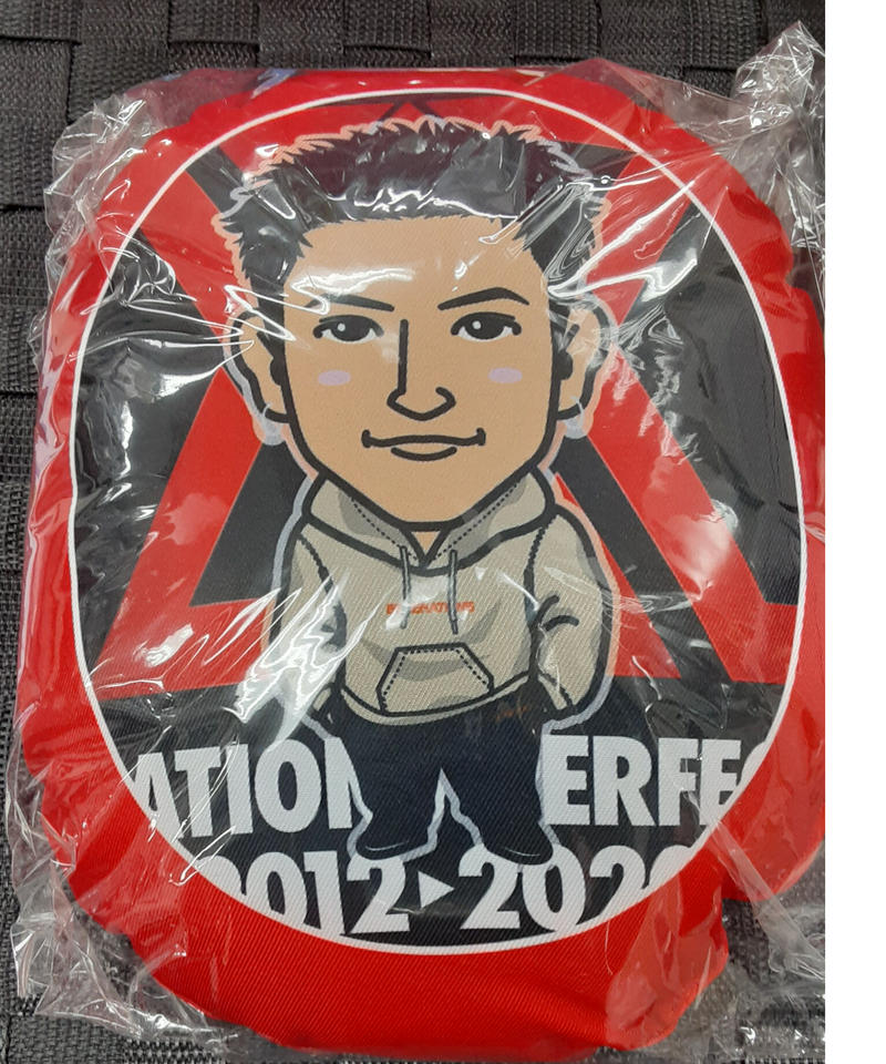 WTTG 中務裕太 GENERATIONS クッション