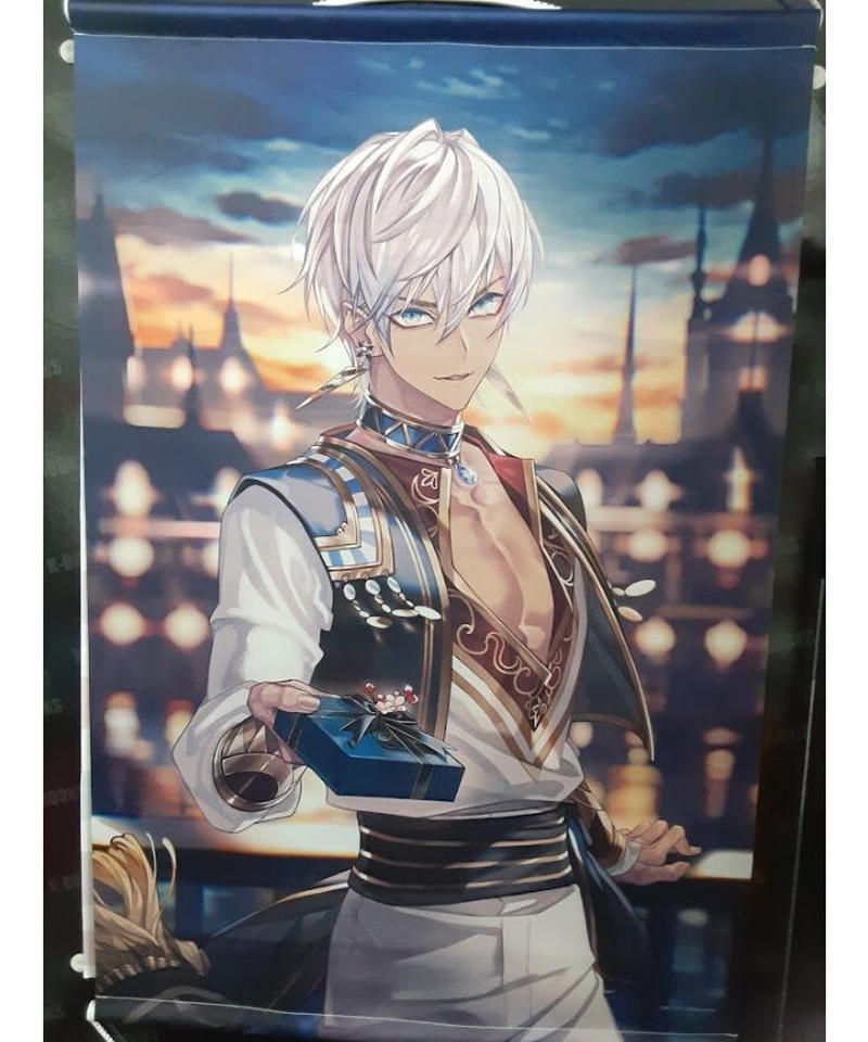 人気の雑貨がズラリ 葛葉 にじさんじ ホワイトデーグッズセット タペストリー他 アニメグッズ Hlt No