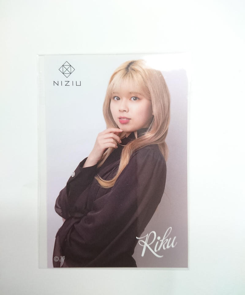 NiziU オンラインくじ ステッカー