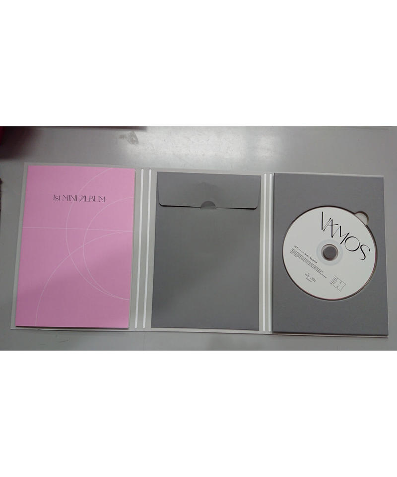 omega x サイン入りアルバム | ciavolinointernational.com
