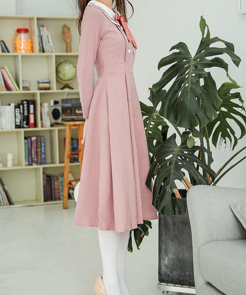 ピンク ギンガムチェックの清楚なドレス 白のドールカラーとサテンリボン レトロ ワンピース X