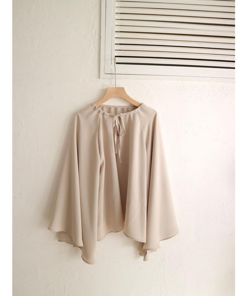 flare slit blouse | 【Acka.】エーシーケーエー|公式オンラインストア