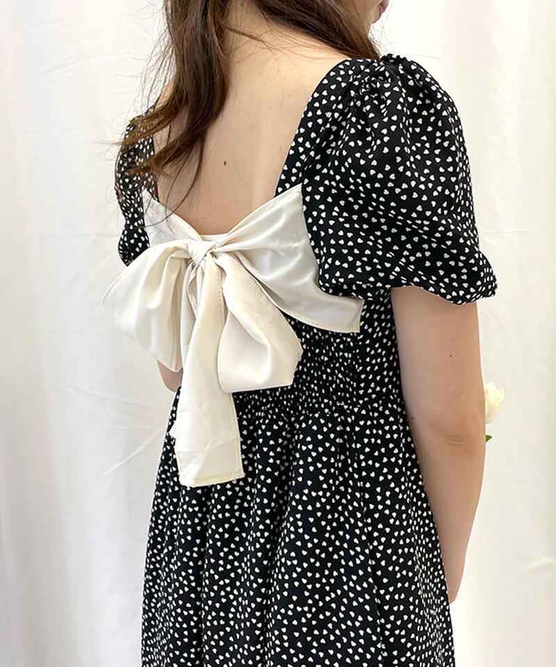 ハート柄バックリボンワンピース 韓国ファッション 高速ターミナル