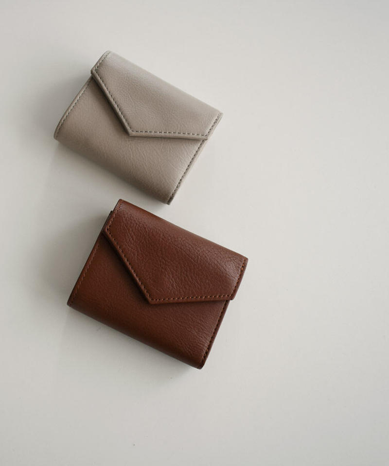 Leather 牛革 レターデザイン 財布 グレージュ ブラウン L A V Leather 牛革 レターデザイン 財布 グレージュ ブラウン L A V