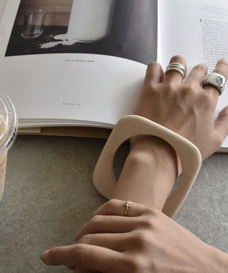 Mb Brace2 007 スクエアウッドバングル L A V I S H G A T E