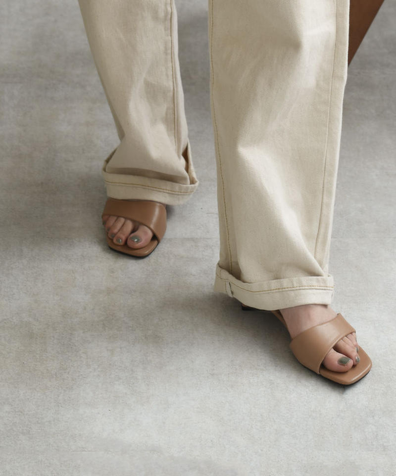 Shoes スクエアトゥ ワンストラップサンダル オフホワイト ベージュ L