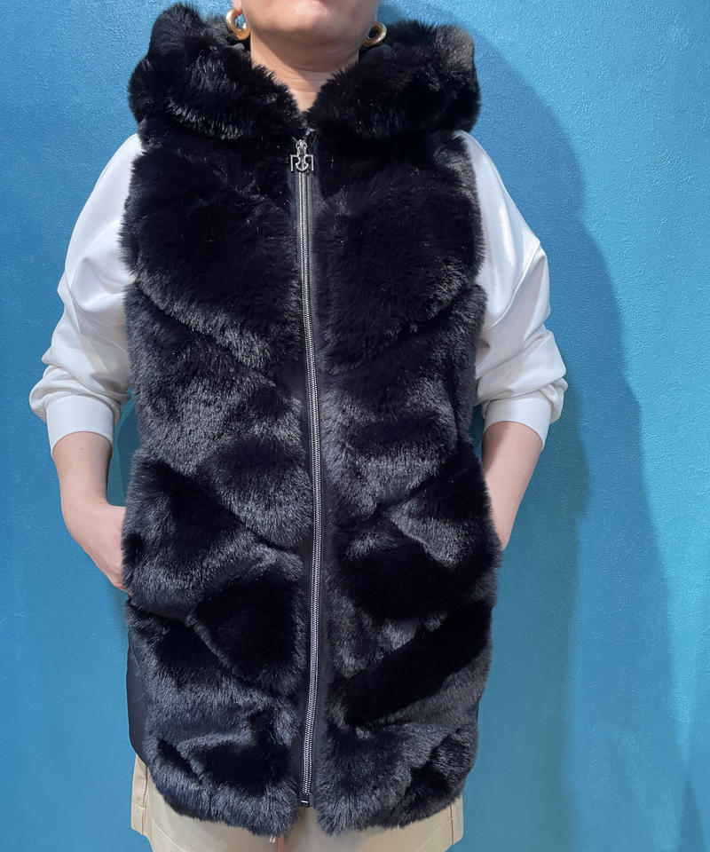 BARNEYS NEW YORK バーニーズニューヨークフード付きファージレ