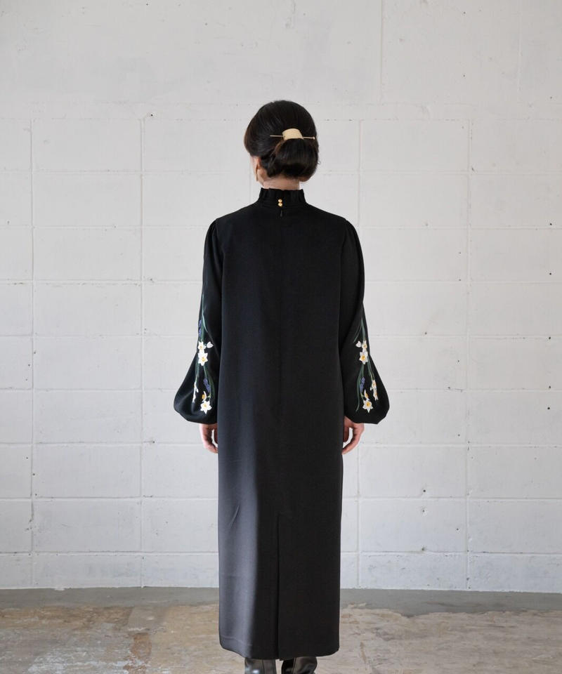 iCONOLOGY 花を着るワンピース#03【水仙】-black- iconology