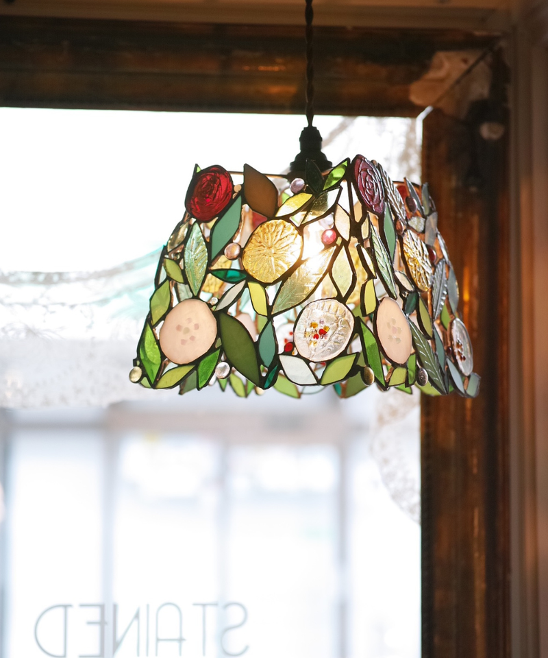 レトロ　優しい灯　てづくり　ステンドグラスのランプ　樹木の形　暖かな間接照明 東谷 ペンダントライト ステンドグラスライト 四角 E26