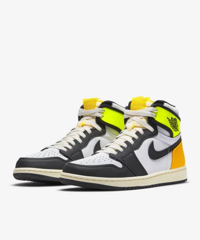 送料込/国内最安値】新品NIKE AIR JORDAN 1 RETRO HIGH OG VO 送料込/国内最安値】新品NIKE AIR JORDAN 1 RETRO HIGH OG VO