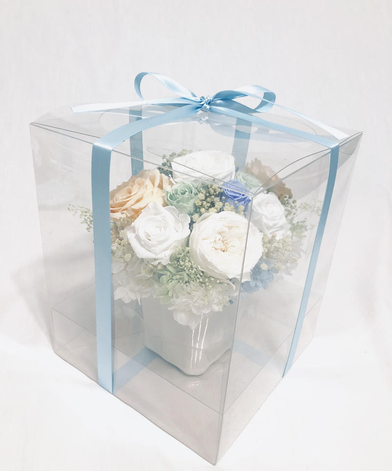 プリザーブドフラワーホワイトローズとかすみ草のふんわりアレンジ フラワーケース付き 世都華 プリザーブドフラワーホワイトローズとかすみ草のふんわりアレンジ フラワーケース付き 世都華