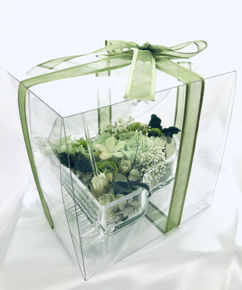 プリザーブドフラワー グランドピアノシリーズ 緑色した花たちの癒しの音色 フラワーケースリボ プリザーブドフラワー グランドピアノシリーズ 緑色した花たちの癒しの音色 フラワーケースリボ