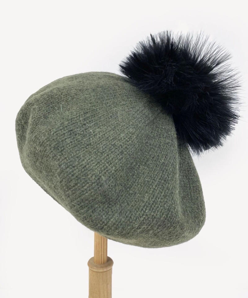 ファーポンポン付きニットベレー Caniche Shop
