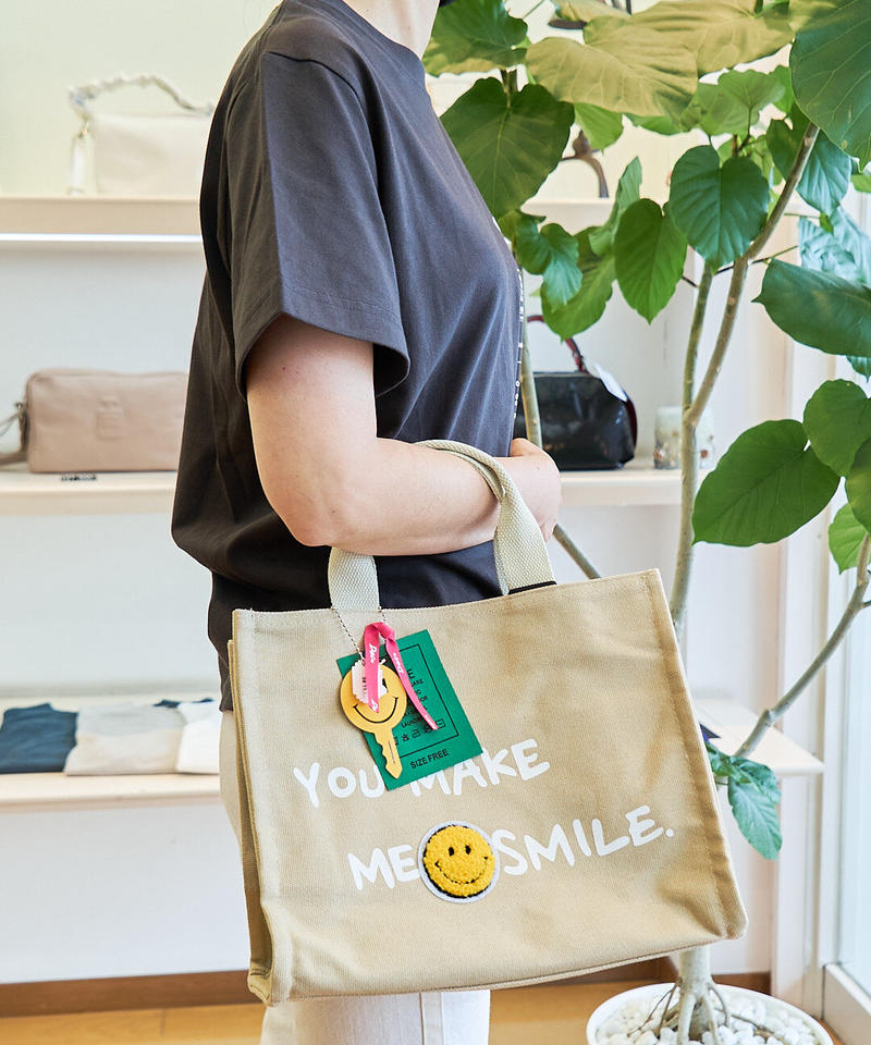 美品♥️ミカーレミカーレ エンブレムデニムカエルバッグ