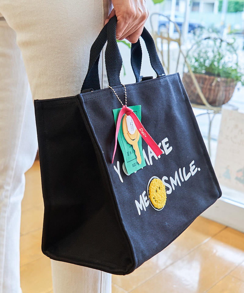 美品♥️ミカーレミカーレ エンブレムデニムカエルバッグ 美品♥️ミカーレミカーレ エンブレムデニムカエルバッグ