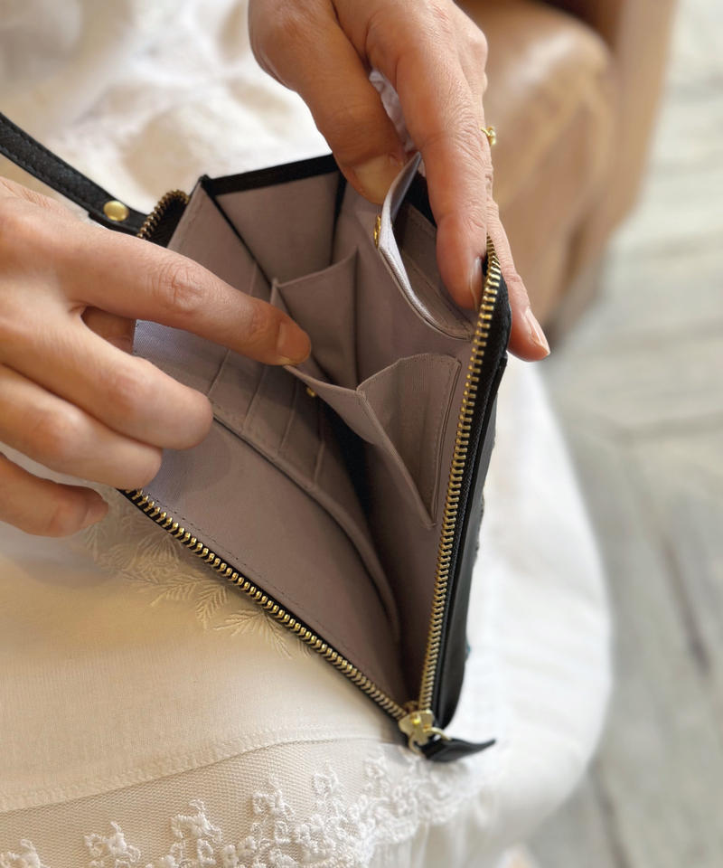 yukiemon ぎゅうぎゅうお財布バッグ ショルダー ユキエモン yukiemon ぎゅうぎゅう お財布ショルダー