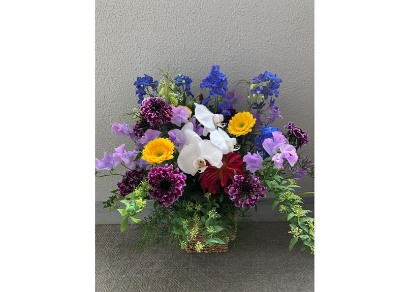 四季のフラワーアレンジメント ５０００円 Hana Marche