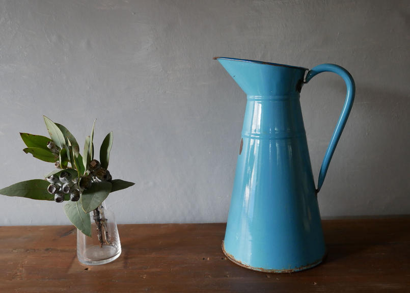 綺麗なブルーのホーロー ピッチャー 水差し ピシェ フランスアンティーク Mamantique