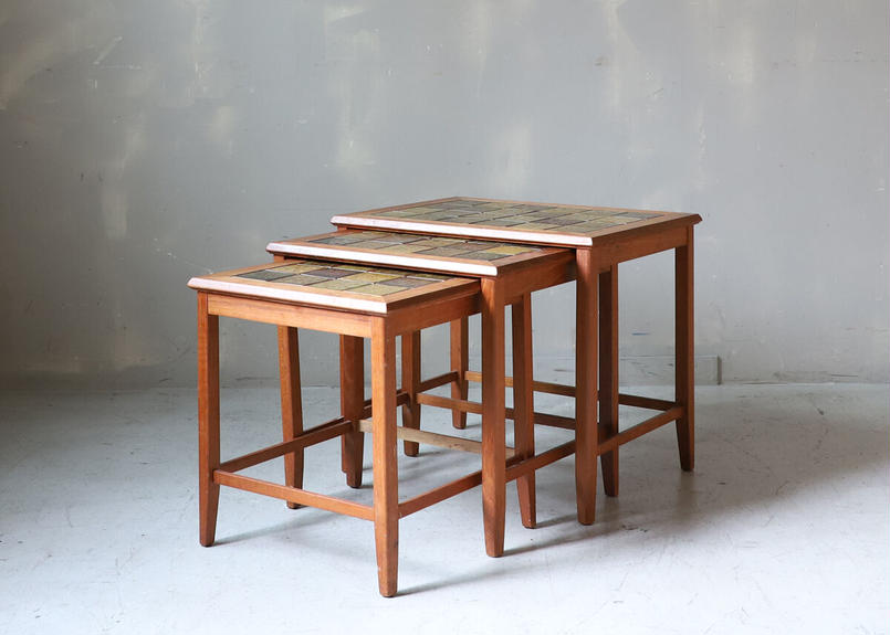 デンマーク タイルトップネストテーブル S-300 | mumokuteki antique&...