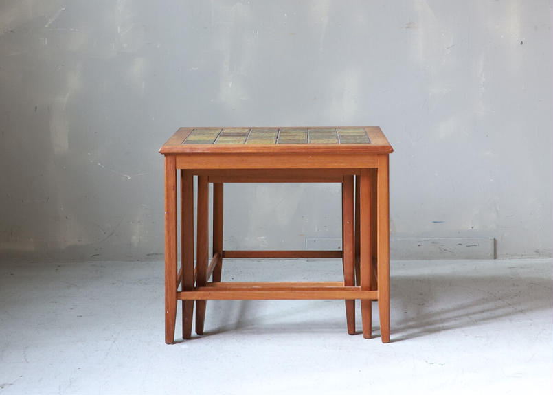 デンマーク タイルトップネストテーブル S-300 | mumokuteki antique&...