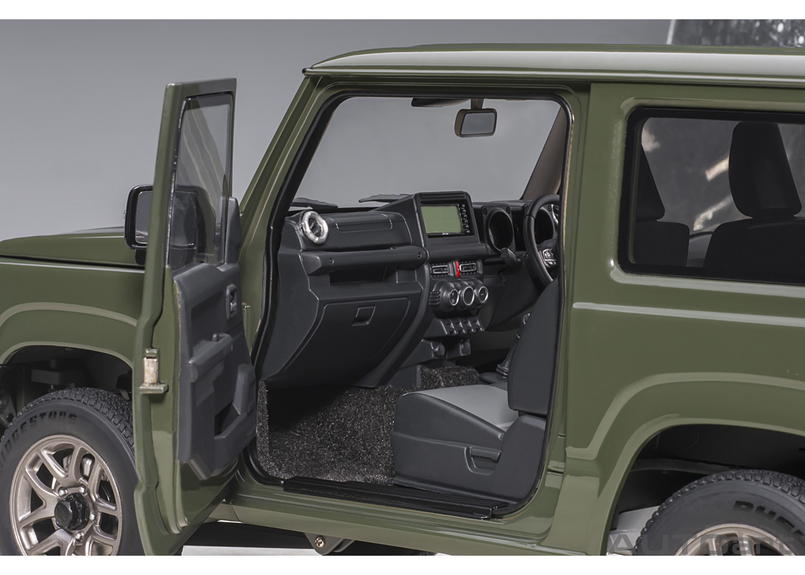 Autoart 1 18 スズキ ジムニー Jb64 モスグリーン A