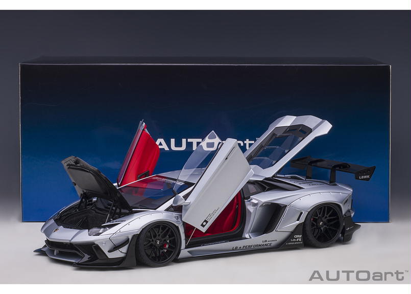オートアート　ランボルギーニ アヴェンタドール lp700 1/43 AUTOart オートアート 1/43 ランボルギーニ アヴェンタドール