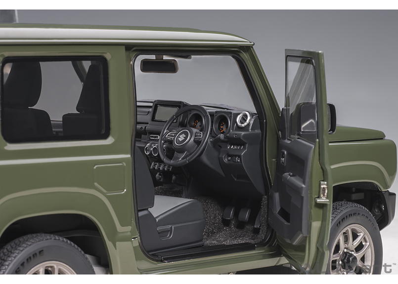 Autoart 1 18 スズキ ジムニー Jb64 モスグリーン A