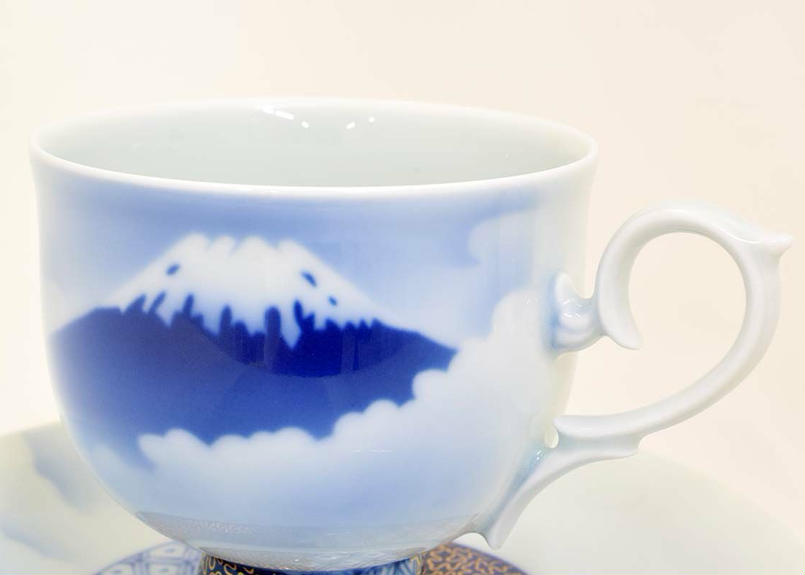 富士山 高台コーヒー碗皿(アウトレット品) | WEB有田陶器市 | 深川