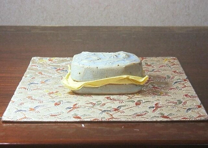 能穴焼 林茂松作 辰 香合 無傷 共箱 古物。