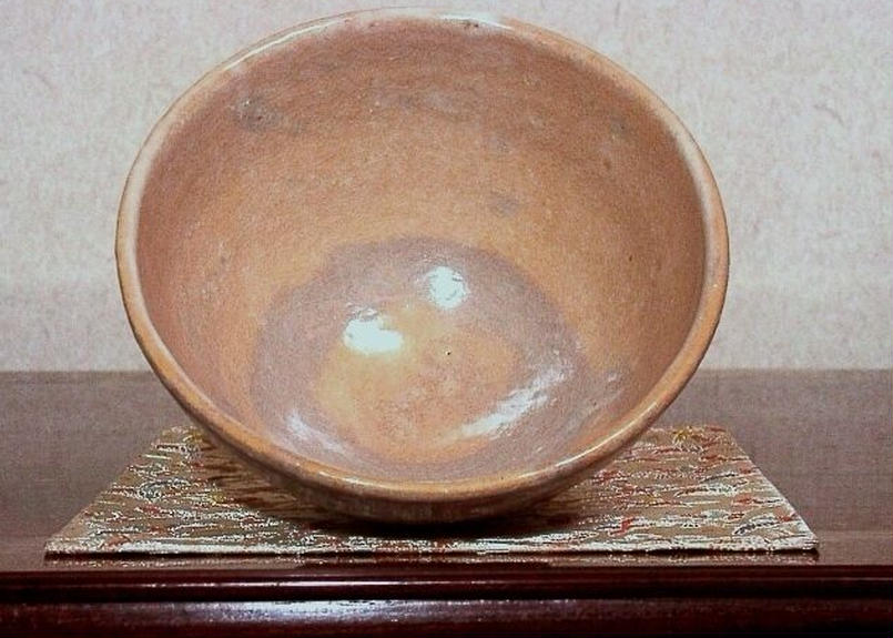 三朝焼　森田無想作　伊羅保　茶碗　共箱　古物。 三朝焼 森田無想作 在銘 伊羅保 茶碗No2 無傷 保証 箱合