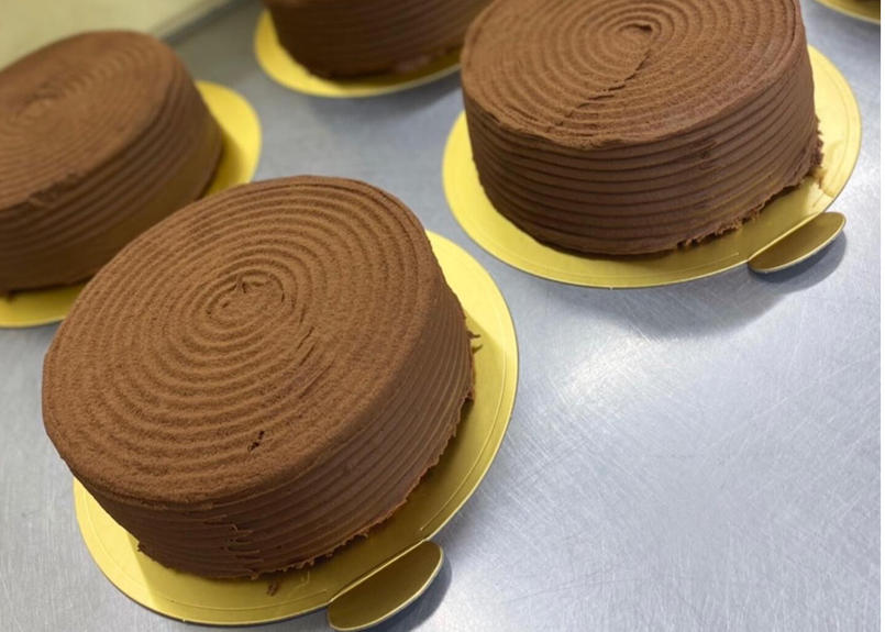 ６月数量限定decoチョコケーキ Sweets Fujigaya