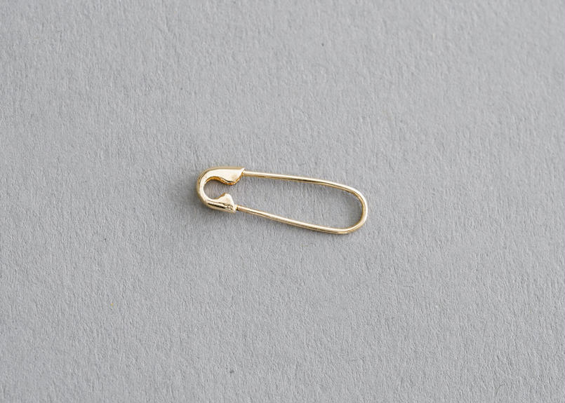 椎名林檎着】Loren Stewart Safety Pin 安全ピン ピアス