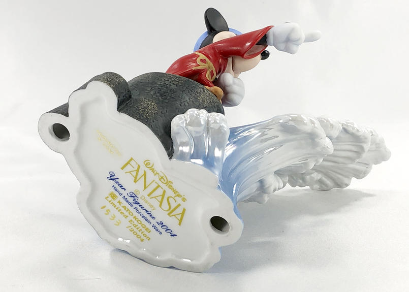 ディズニー置物 イヤーフィギュア04 魔法使いの弟子 置物 陶器 ディズニー ミッキー