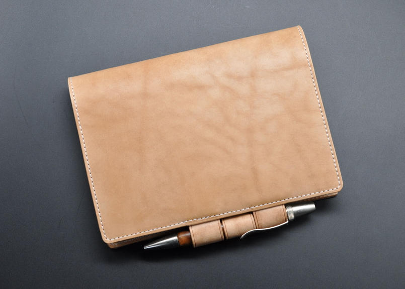 送無 栃木レザー ワイルドヌメ ナチュラル 手帳 ノート カバー ｂ６サイズ Lea