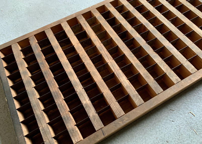 活版印刷の活字を入れる箱(小)A 古道具 | chic and clan ; artless 活版印刷の活字を入れる箱(小)A 古道具 | chic and clan ; artless