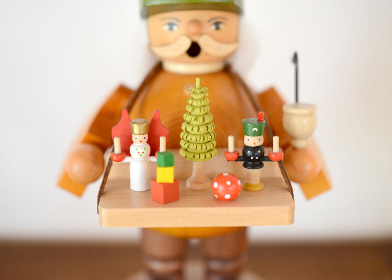 煙出し人形 おもちゃ売り 18cmh Artist In Momo