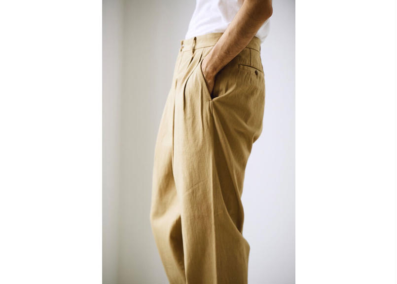 MAATEE&SONS 2 IN-TUCK TAPERED TROUSER