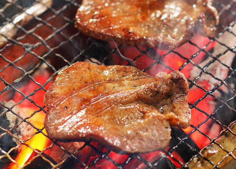 肉澤仙台の牛タン塩 約500g 1パック おうち焼肉 キャンプに最適 肉澤 オ