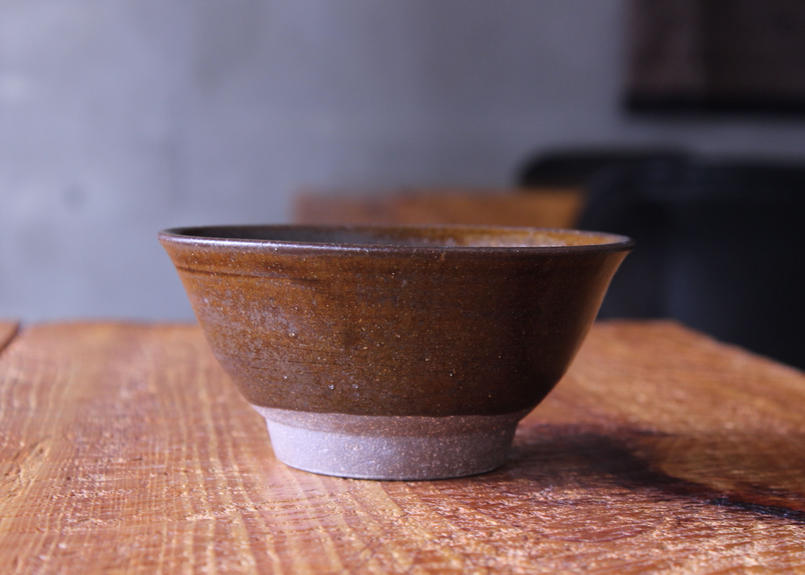 涌田焼 マカイ 古美術 観宝堂 - 琉球湧田窯茶碗 | 古美術